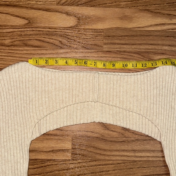 Danielle Guizio Cashmere Wool Blend Knit SHRUG ONLY Size Medium Oatmeal Colorway - Picture 7 of 9